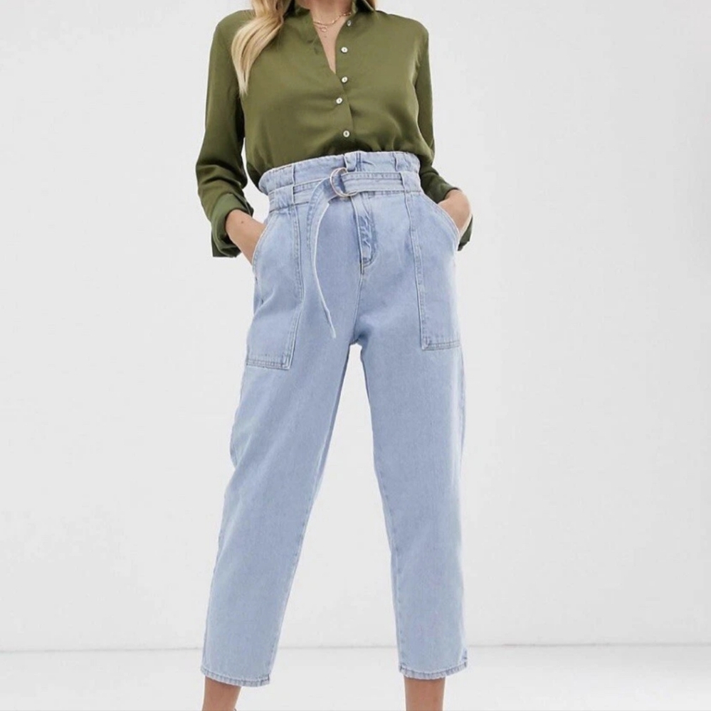 River Island Paperbag High Waist Jeans in Light Wash Size US 6